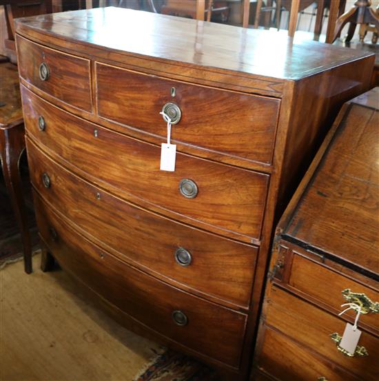 Regency mahogany bow-fronted chest of drawers